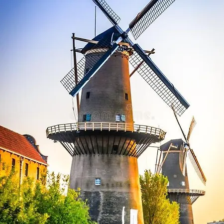 Urban Oasis - Big Stylish Apartmán